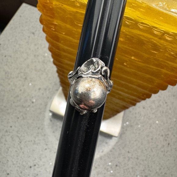 Antique Sterling Silver Art Nouveau Floral Perfume Ring – Size 6.75 - Picture 4 of 12